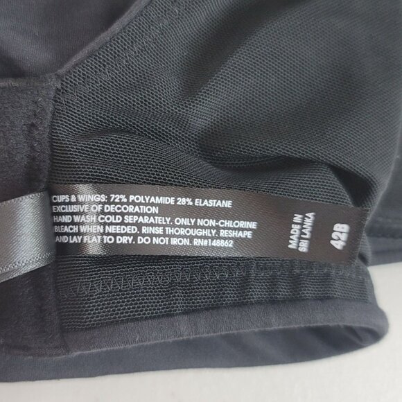 Torrid Curve Dream WireFree Bra Black 42B Full Coverage Adj Seamless Criss Cross - Picture 10 of 10